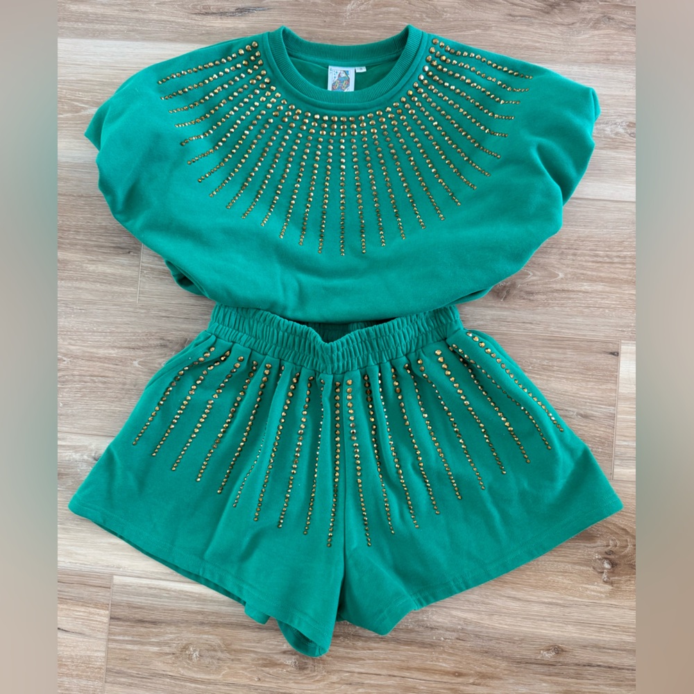 QUEEN OF SPARKLES Green and Gold Embellished Set